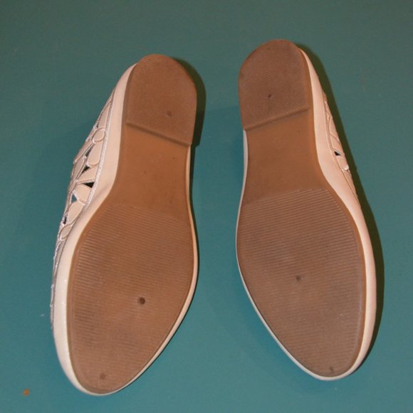 Floral Patched Embroidered Cream Upper Women's Flats Foam Padded Inner Shoes7/38 - Picture 3 of 5
